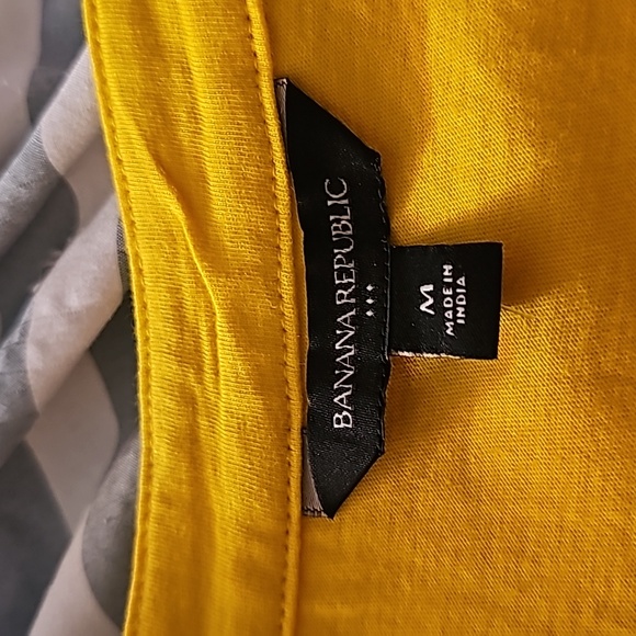 Banana Republic Yellow Top Size M - Picture 5 of 7